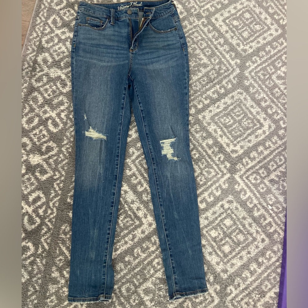 Universal thread jeans